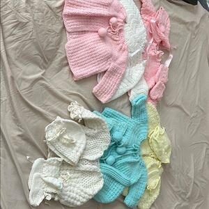 HANDMADE (1989) baby sweaters hats & booties. Take a peek!